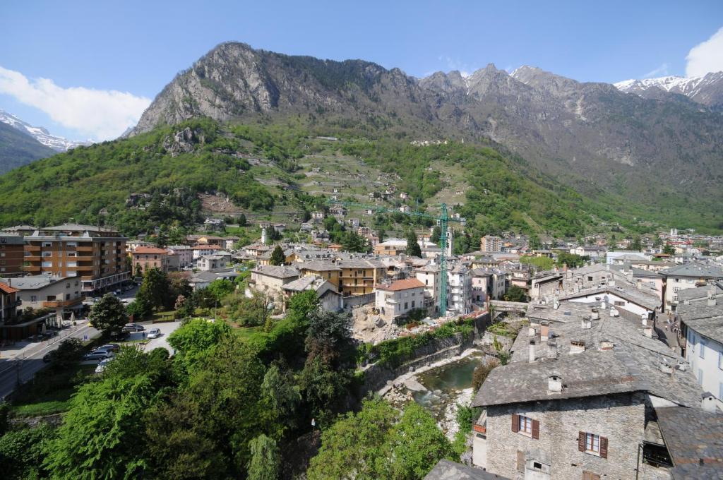 Hotel Conradi Chiavenna Exterior foto